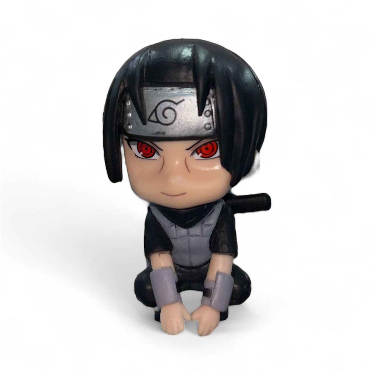 Figura Naruto Itachi Anbu.