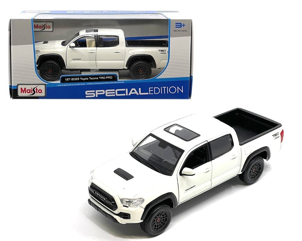 Maisto 2023 Toyota Tacoma TRD PRO Blanco.