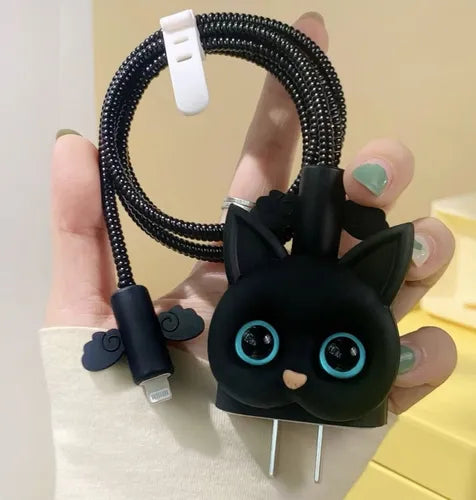Estuche para Cargador Gato Negro.