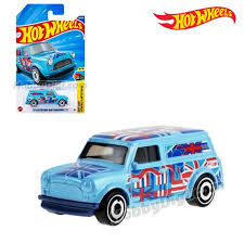 Hot Wheels 67 Austin Mini Van/Fourgonnette Celeste.