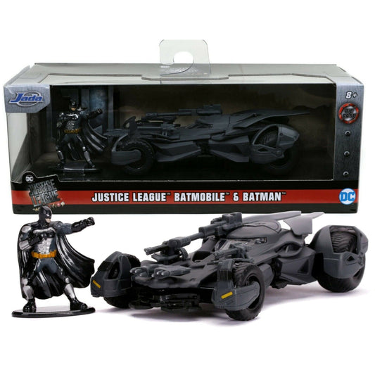 Justice League Batmobile y Batman Jada.