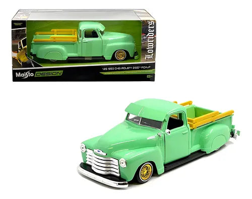 Maisto Design Lomriders 1950 Chevrolet 3100 Pickup Verde.