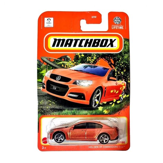 Matchbox Holden VF Commodore SSV Naranja.