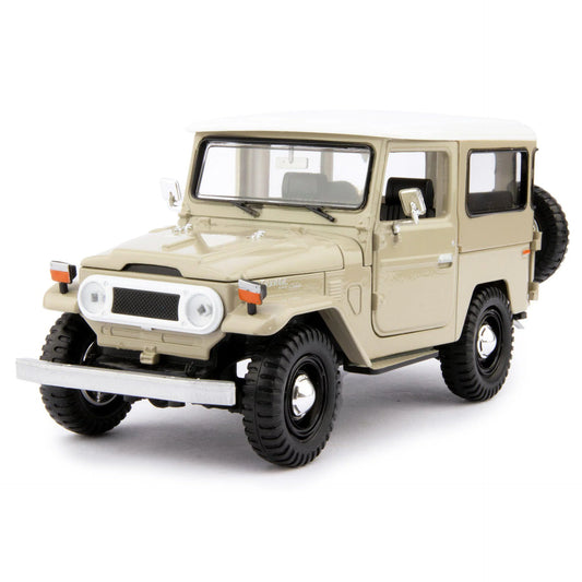 Motor Max Platinum Collection Toyota FJ40 Beis.