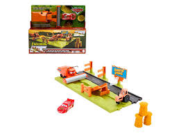 Set Mattel Cars Fuga de Frank y Carrera de Acrobacias.