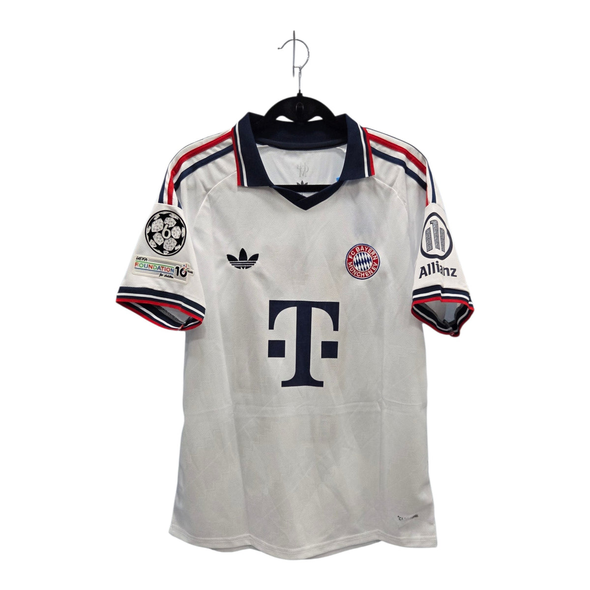 Fan Bayern Munchen Visita 26-27 Olise #17