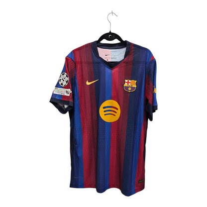 Player FC Barcelona Local 26-27 Lamine Yamal #10