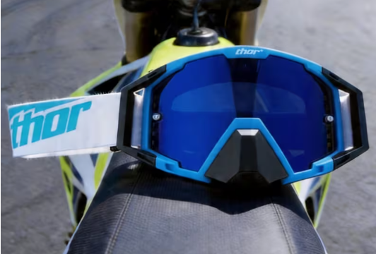 Gafas Thor Celeste con Negro Lente Polarizado